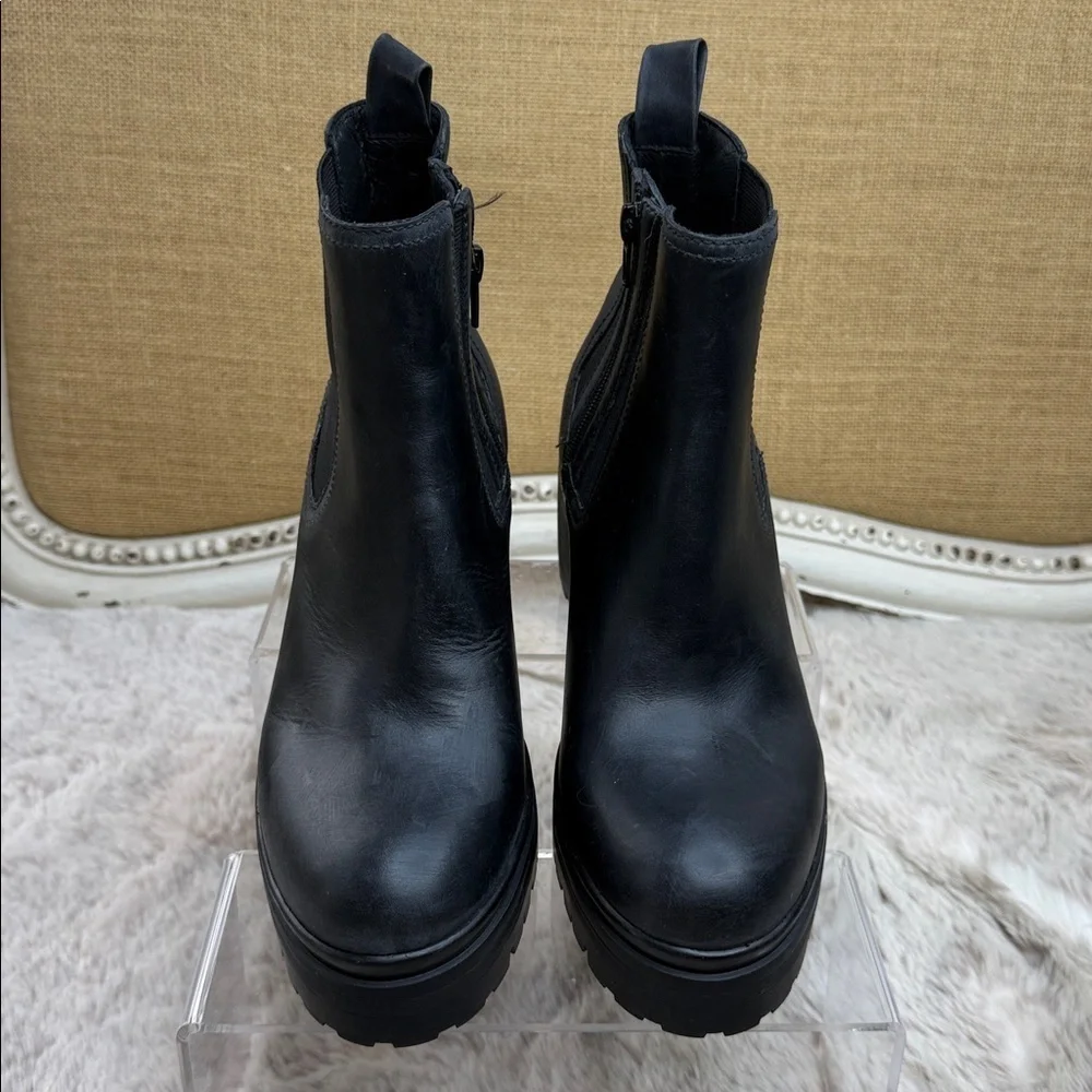 Jeffrey Campbell stylish black
